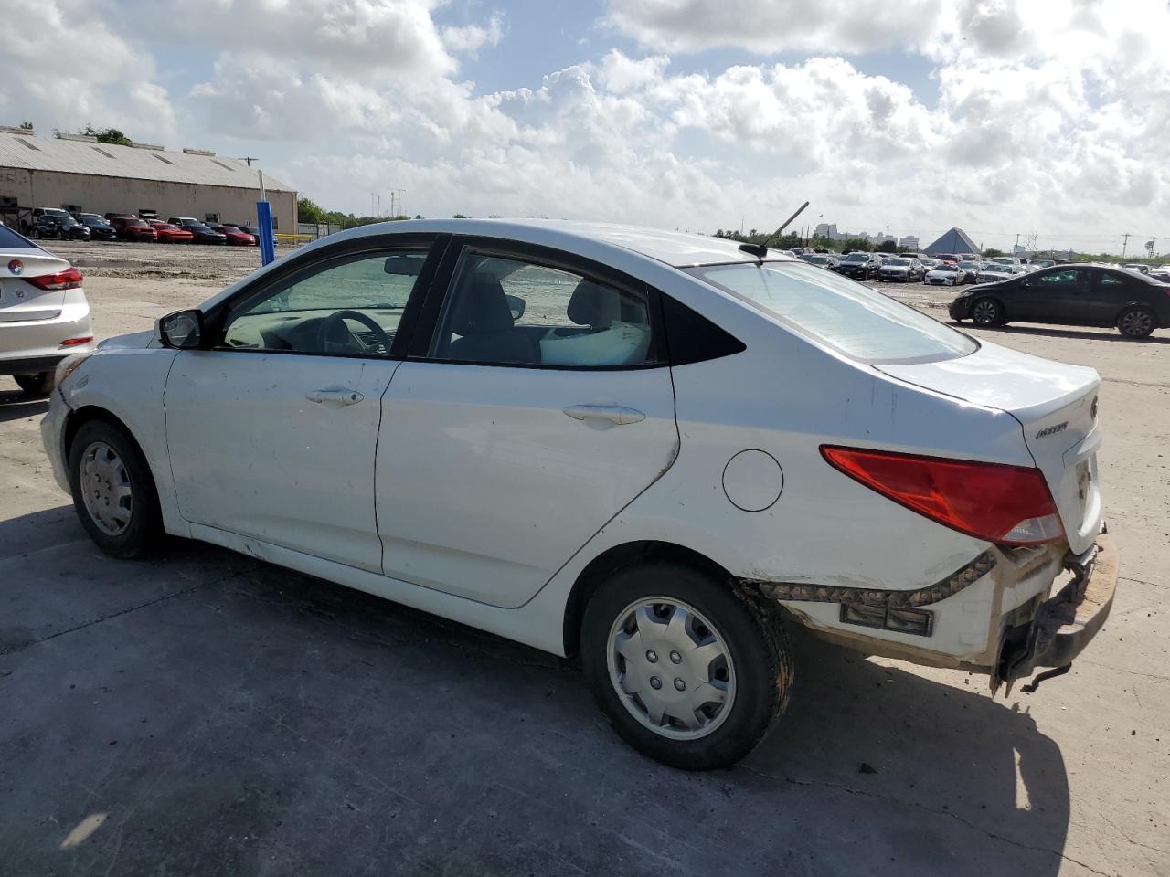 2015 Hyundai Accent Gls VIN: KMHCT4AE0FU929768 Lot: 64968574