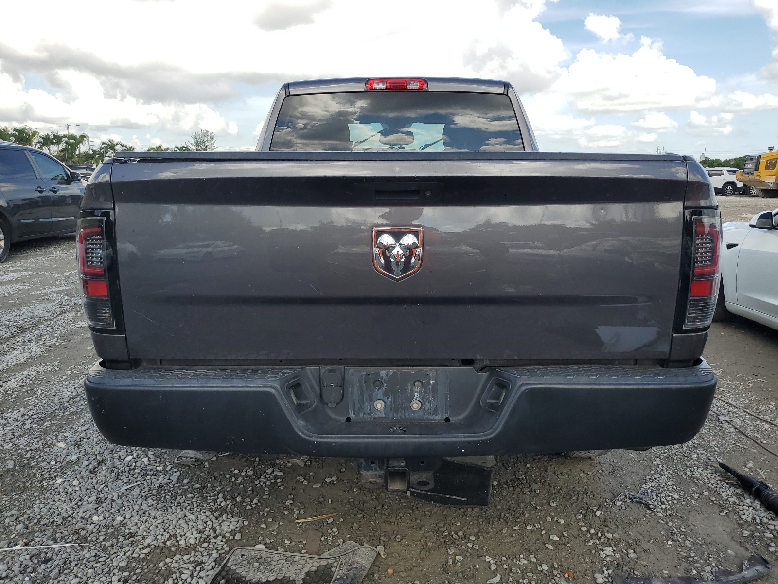 1C6RR6FT0HS847206 2017 Ram 1500 St