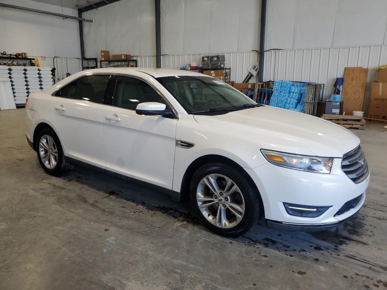 VIN 1FAHP2E80DG130954 2013 FORD TAURUS no.4