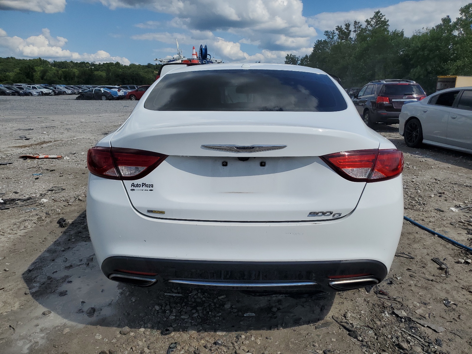 1C3CCCCG2FN757948 2015 Chrysler 200 C