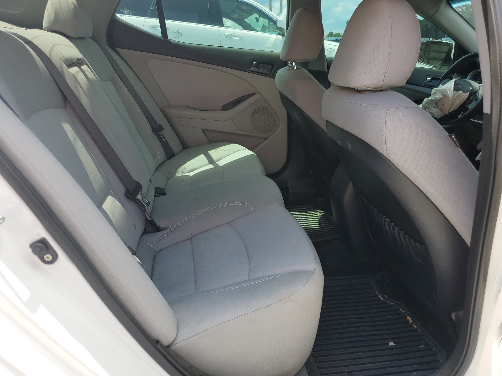 KNAGM4A76D5352768 2013 Kia Optima Lx