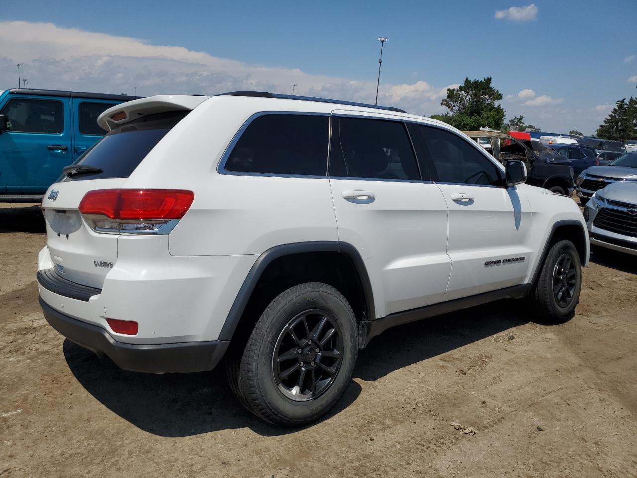 1C4RJFAG4KC761604 2019 Jeep Grand Cherokee Laredo