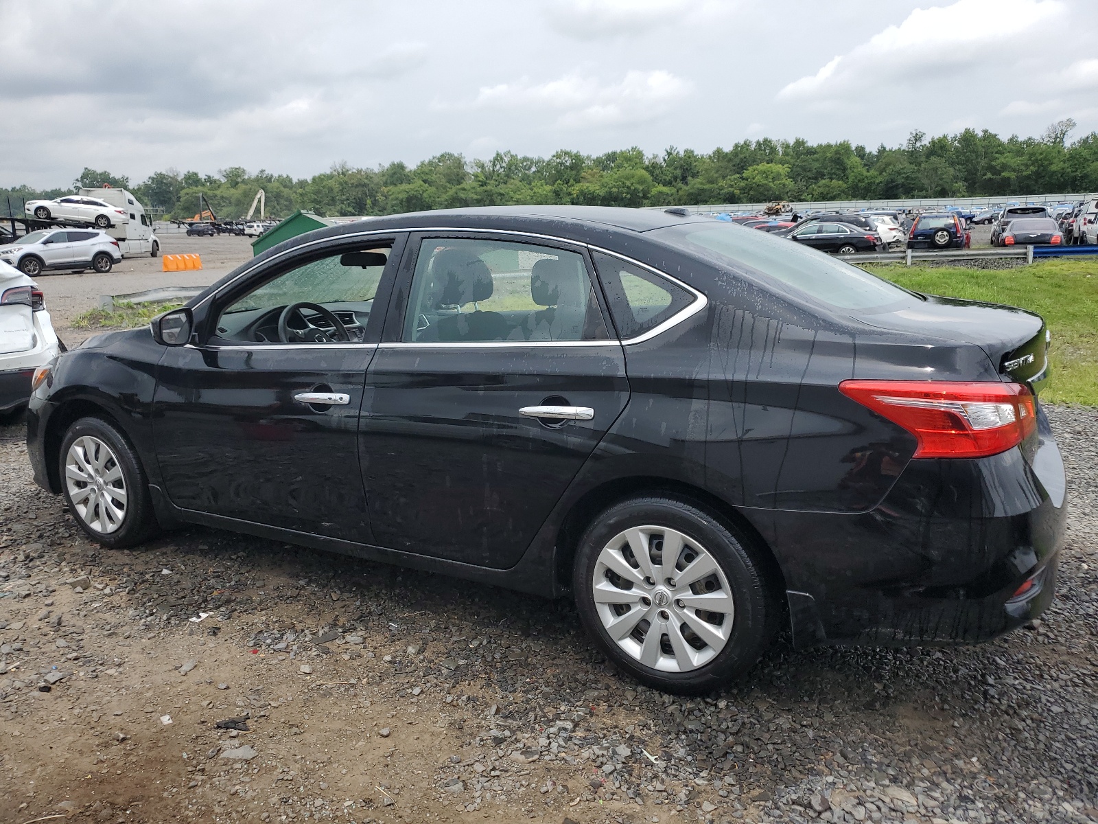 2017 Nissan Sentra S vin: 3N1AB7AP5HY262720