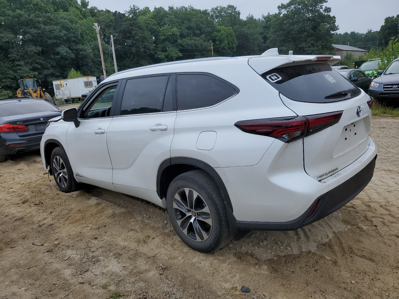 2024 Toyota Highlander Hybrid Xle vin: 5TDKBRCH6RS607183