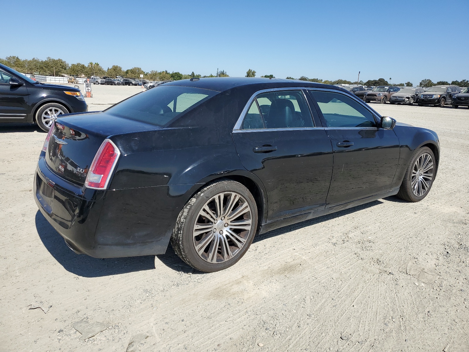 2014 Chrysler 300 S vin: 2C3CCABG5EH140671