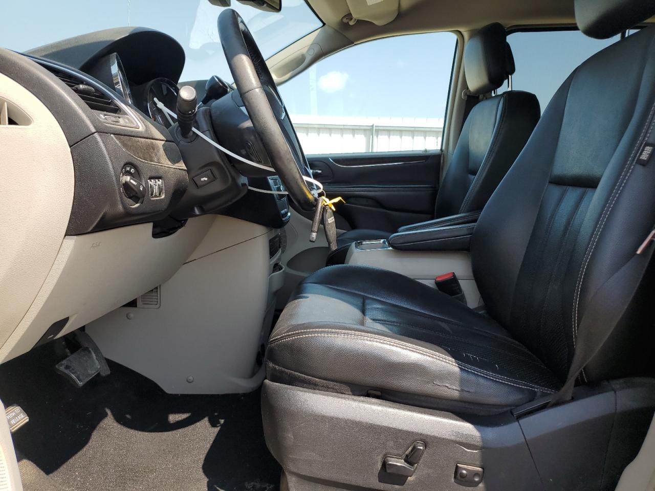 2012 Chrysler Town & Country Touring L VIN: 2C4RC1CG8CR135850 Lot: 64477434