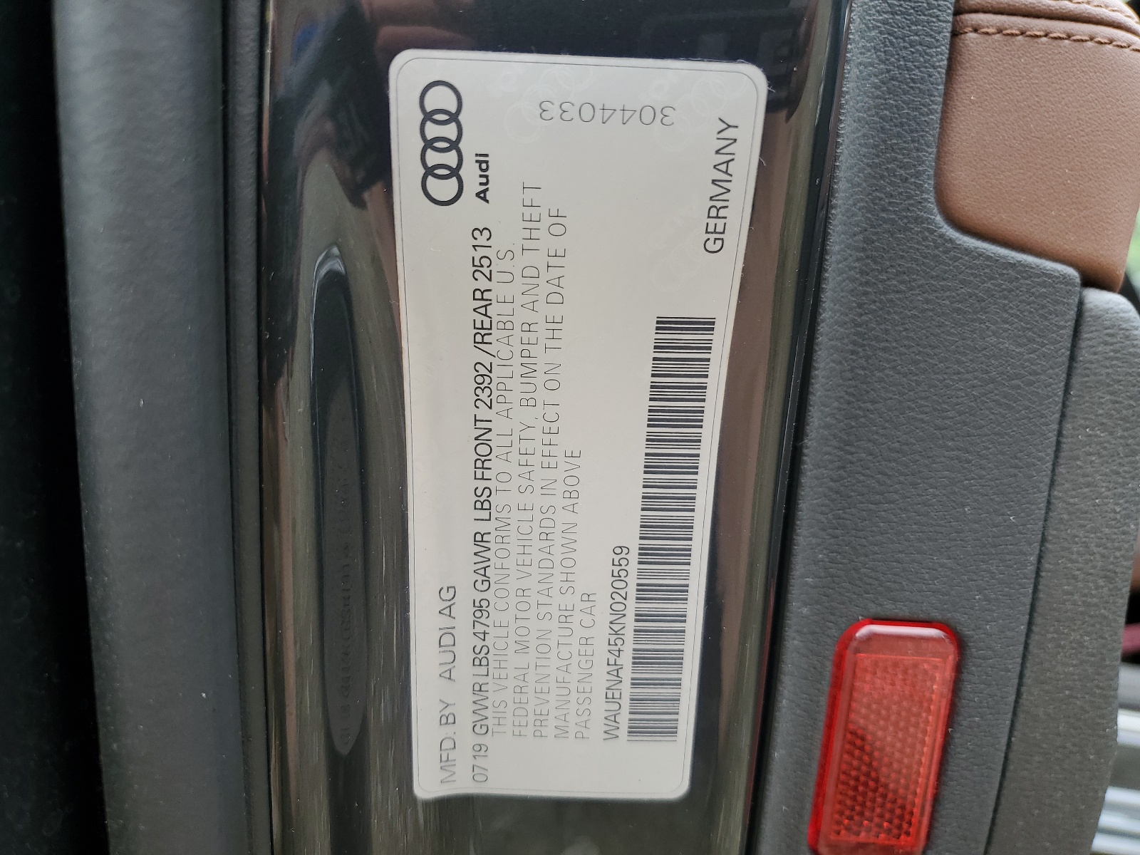 WAUENAF45KN020559 2019 Audi A4 Premium Plus