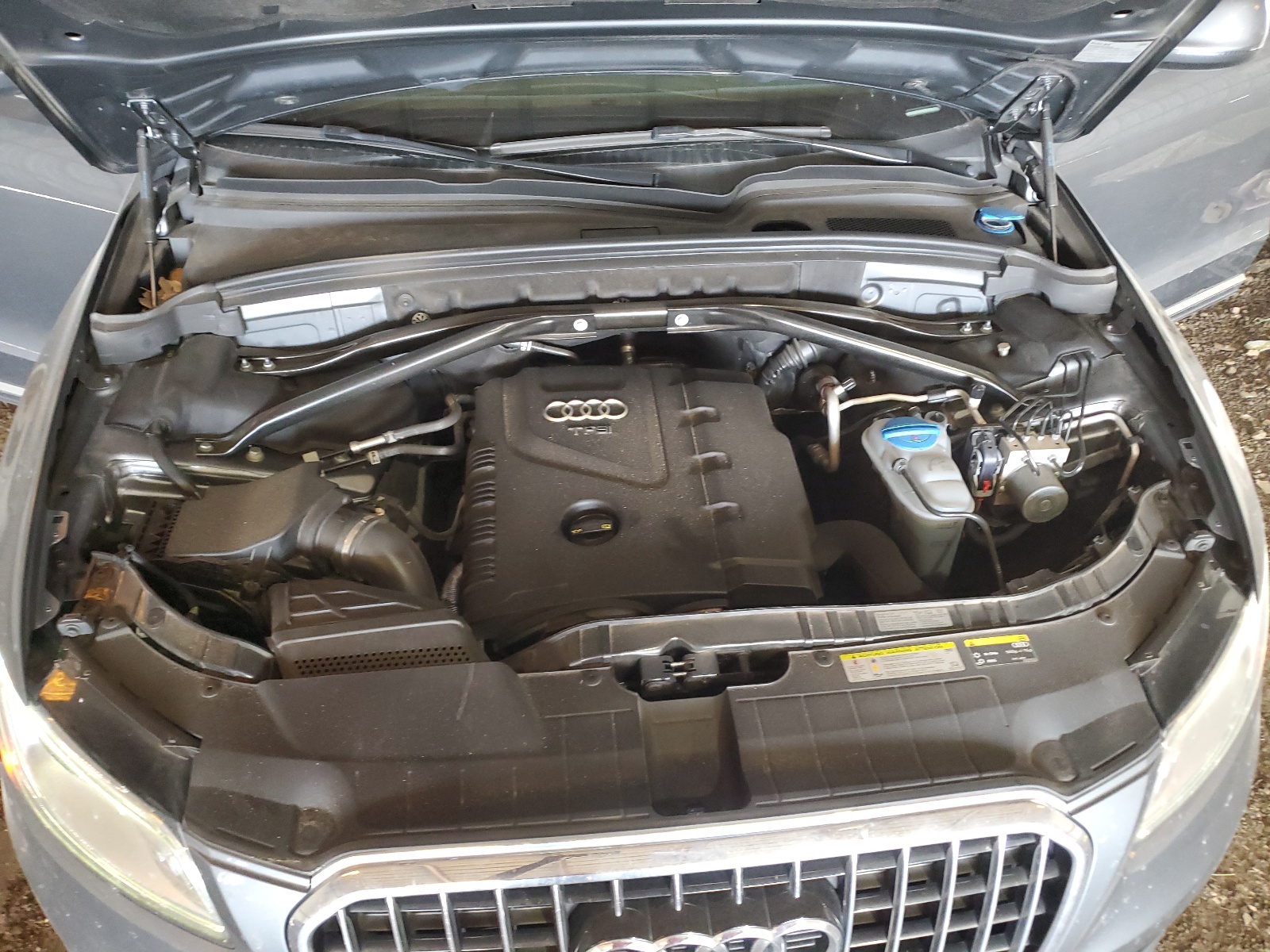 WA1LFAFP8EA082237 2014 Audi Q5 Premium Plus