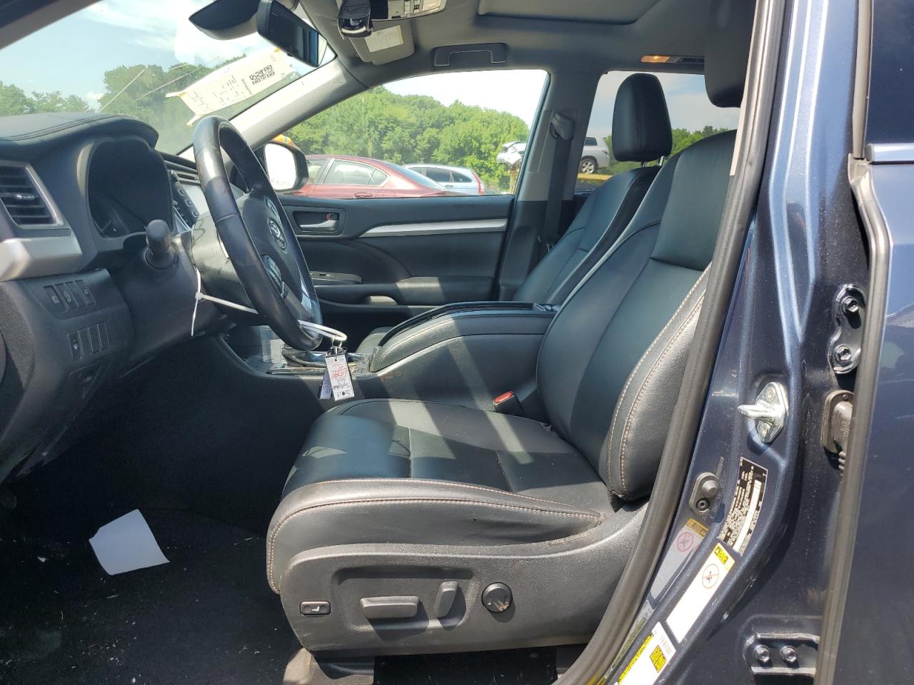 2019 Toyota Highlander Se VIN: 5TDJZRFH2KS986997 Lot: 61201174