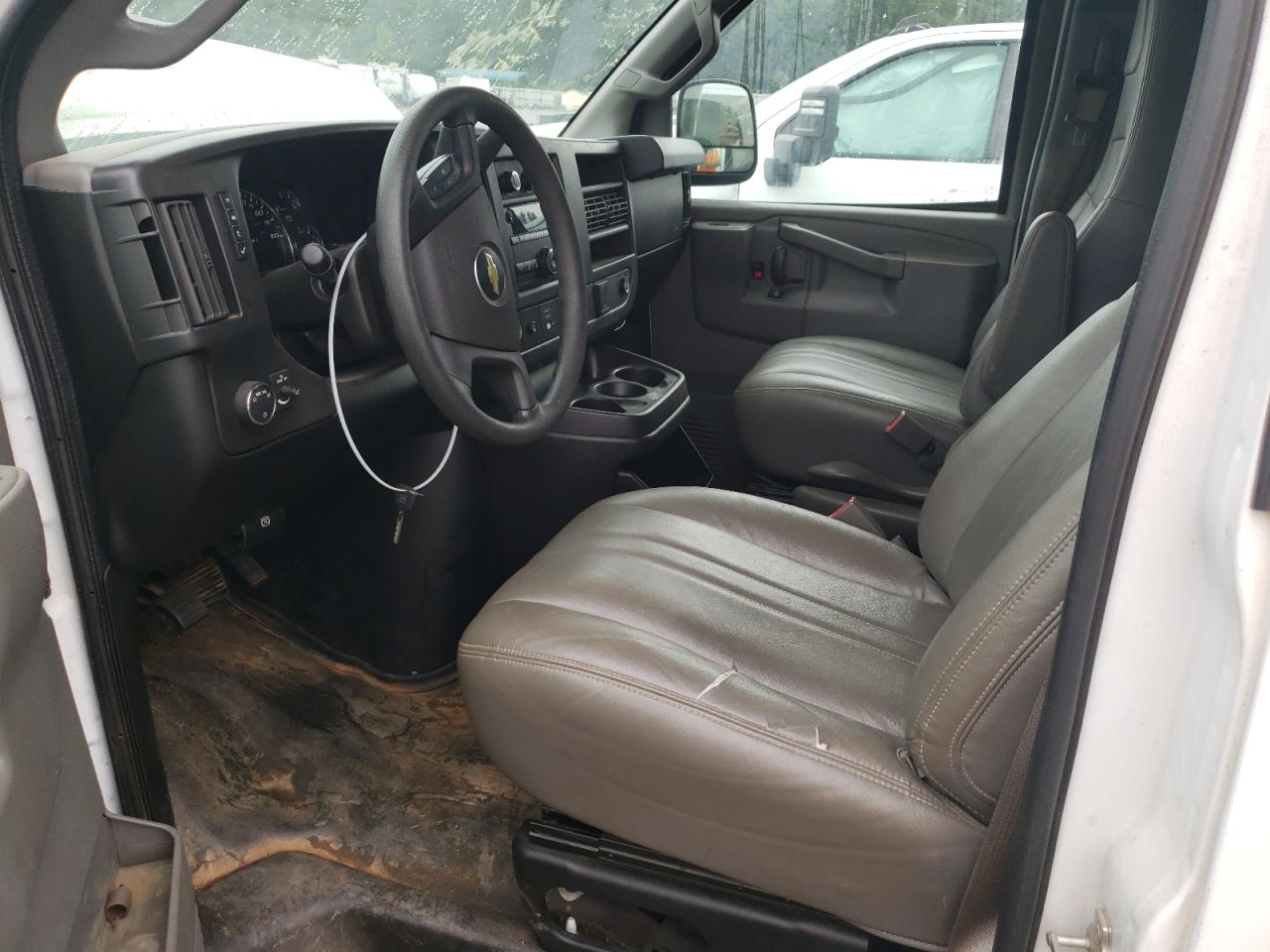 2017 Chevrolet Express G2500 VIN: 1GCWGAFF8H1253371 Lot: 65386864