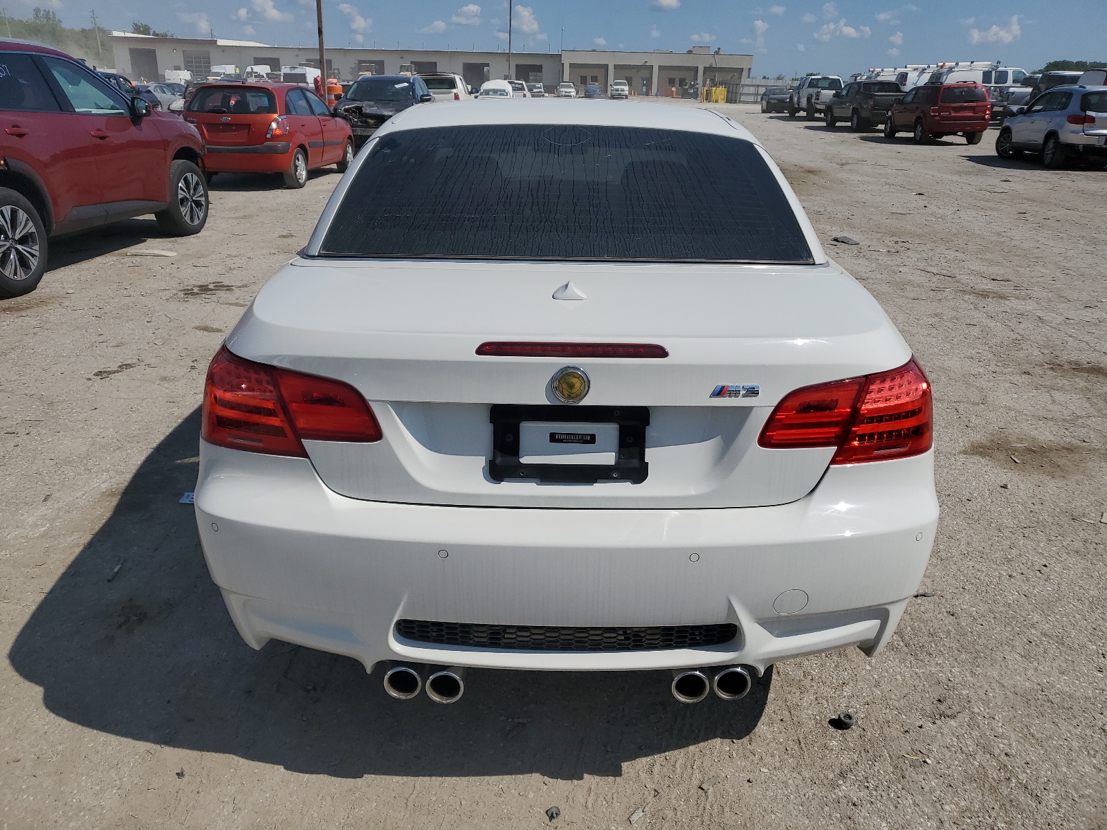 2012 BMW M3 vin: WBSDX9C58CE784663