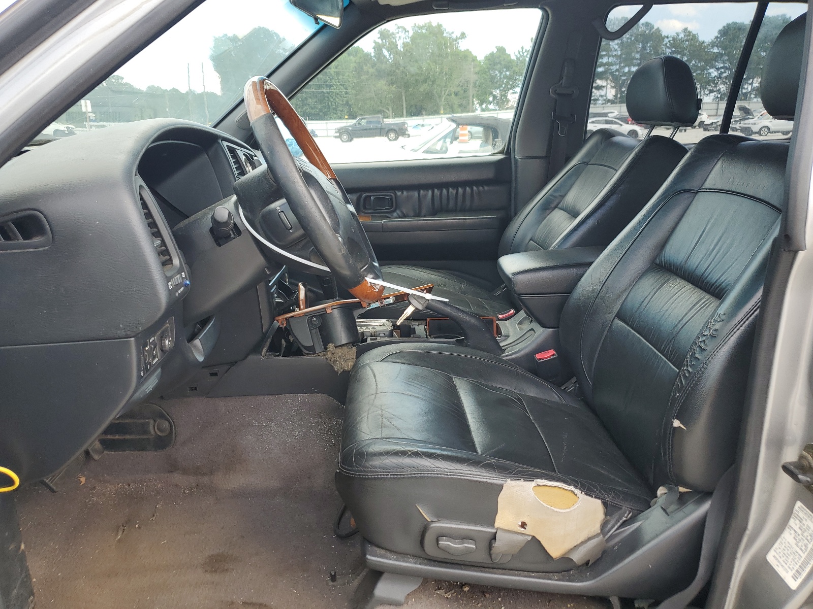 JNRDR09Y61W213730 2001 Infiniti Qx4