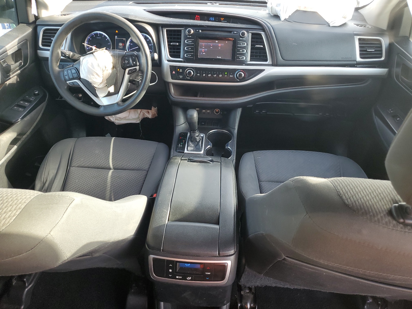 5TDZARFH2KS042241 2019 Toyota Highlander Le