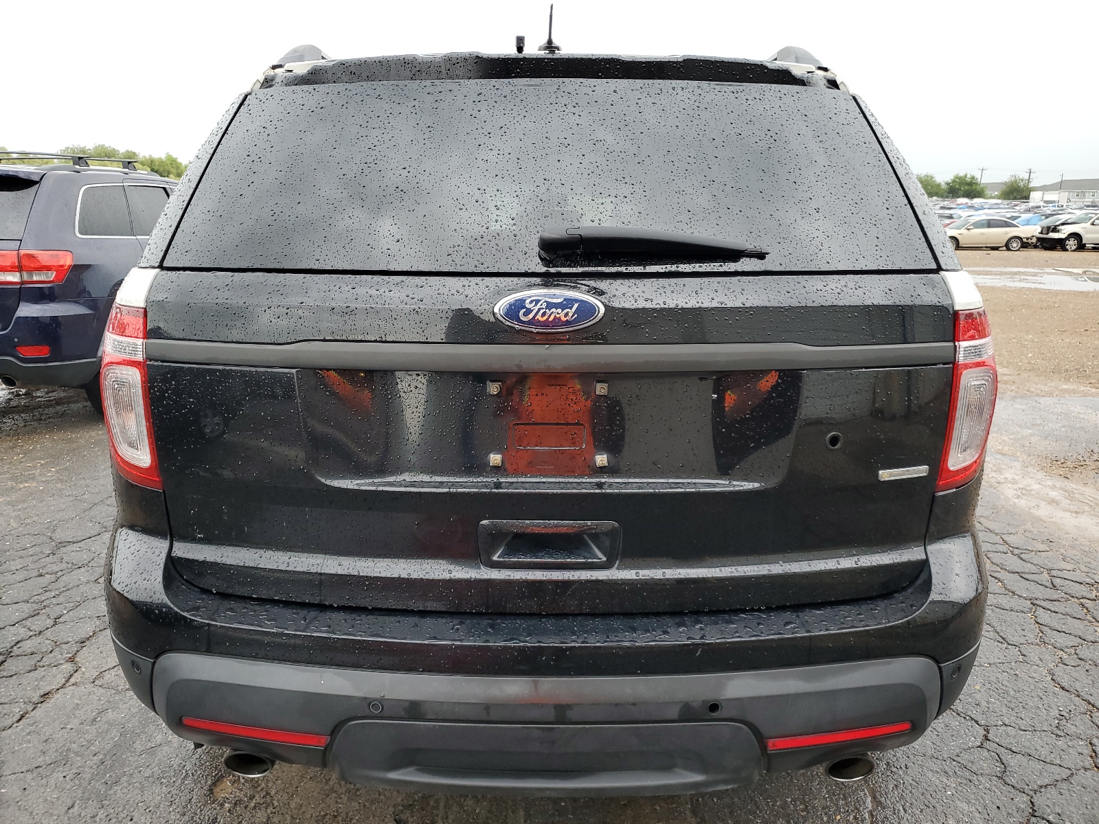 1FMHK7D87BGA11072 2011 Ford Explorer Xlt