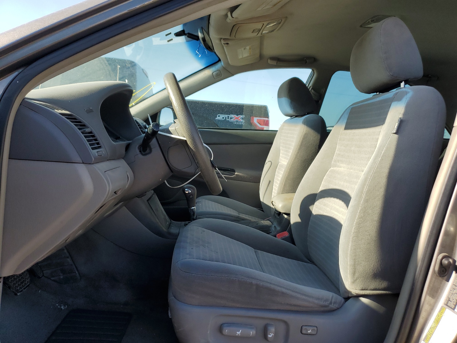 4T1BE30K15U532981 2005 Toyota Camry Le