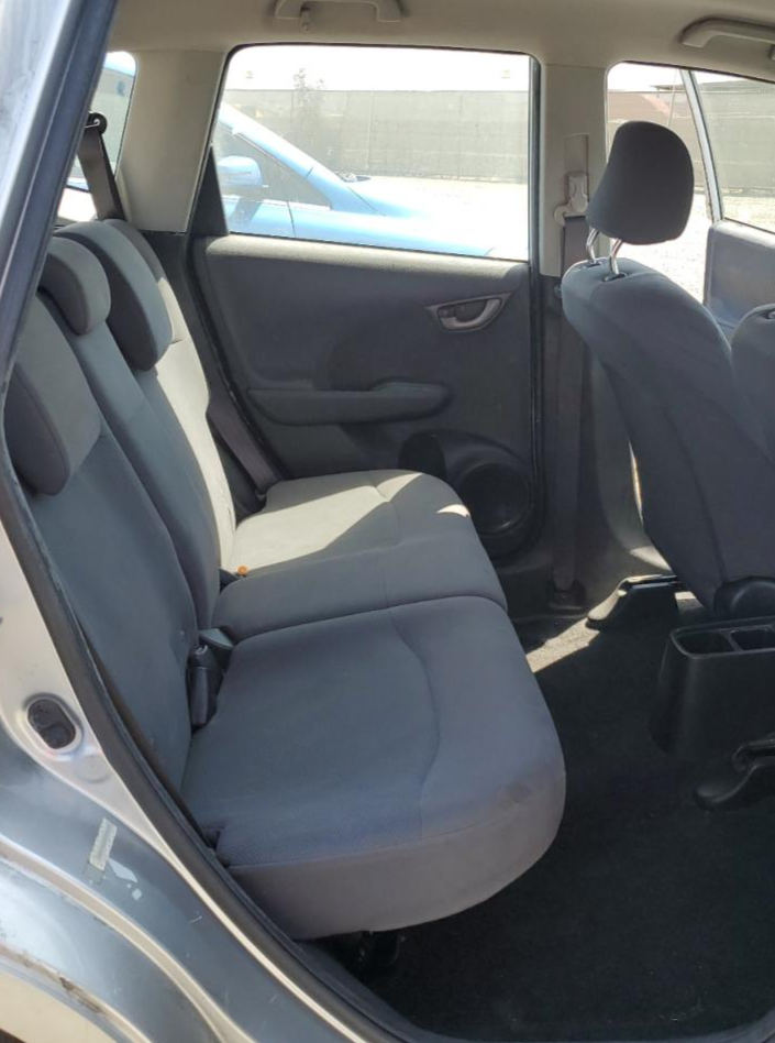 JHMGE8H38BC028285 2011 Honda Fit