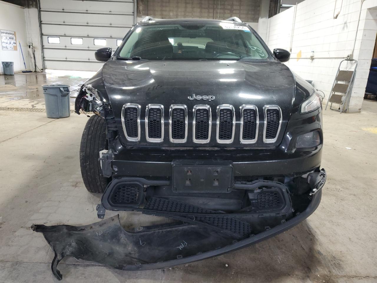 2014 Jeep Cherokee Latitude VIN: 1C4PJMCS6EW122267 Lot: 65196254