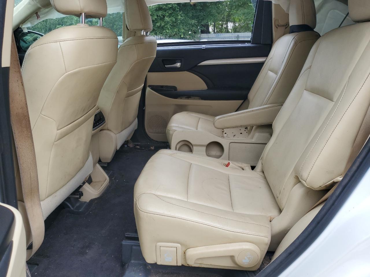 2015 Toyota Highlander Xle VIN: 5TDKKRFH3FS089802 Lot: 63861294