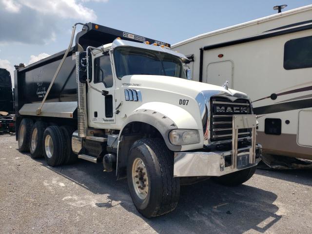 2016 Mack 700 Gu700