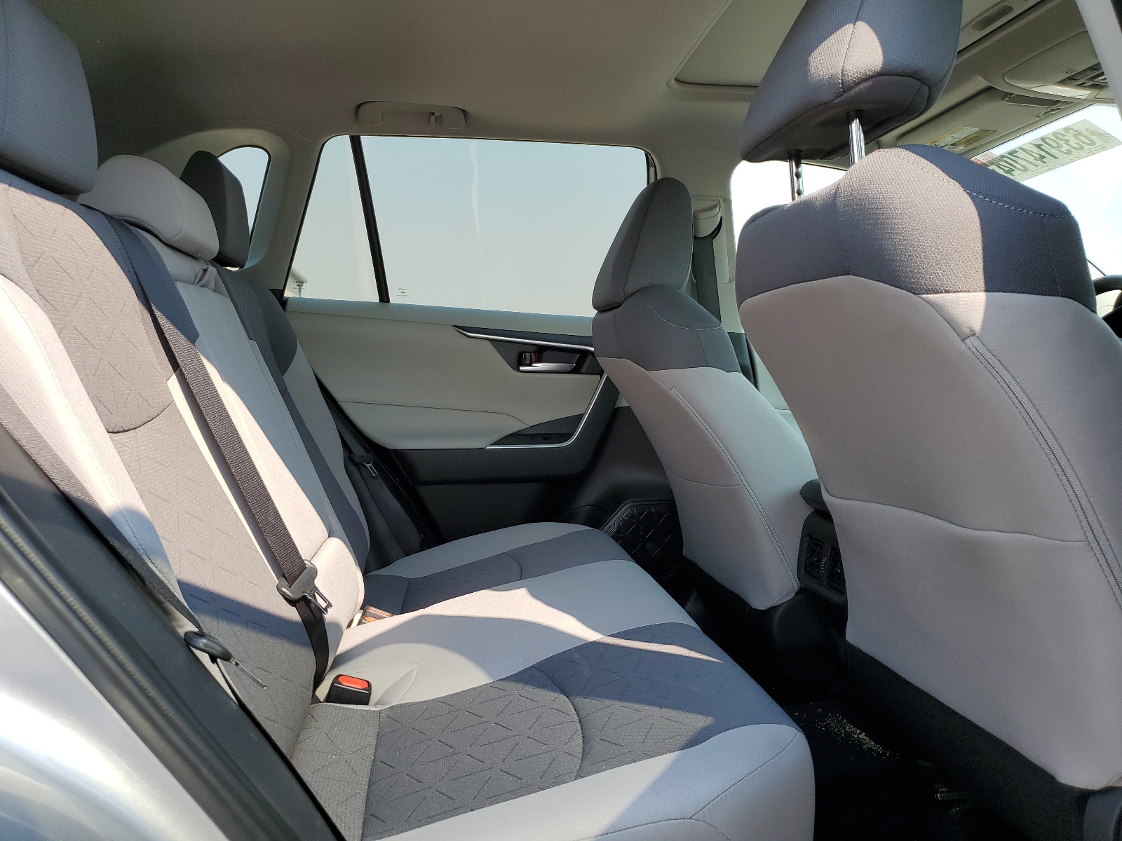 2T3P1RFV6RC400108 2024 Toyota Rav4 Xle