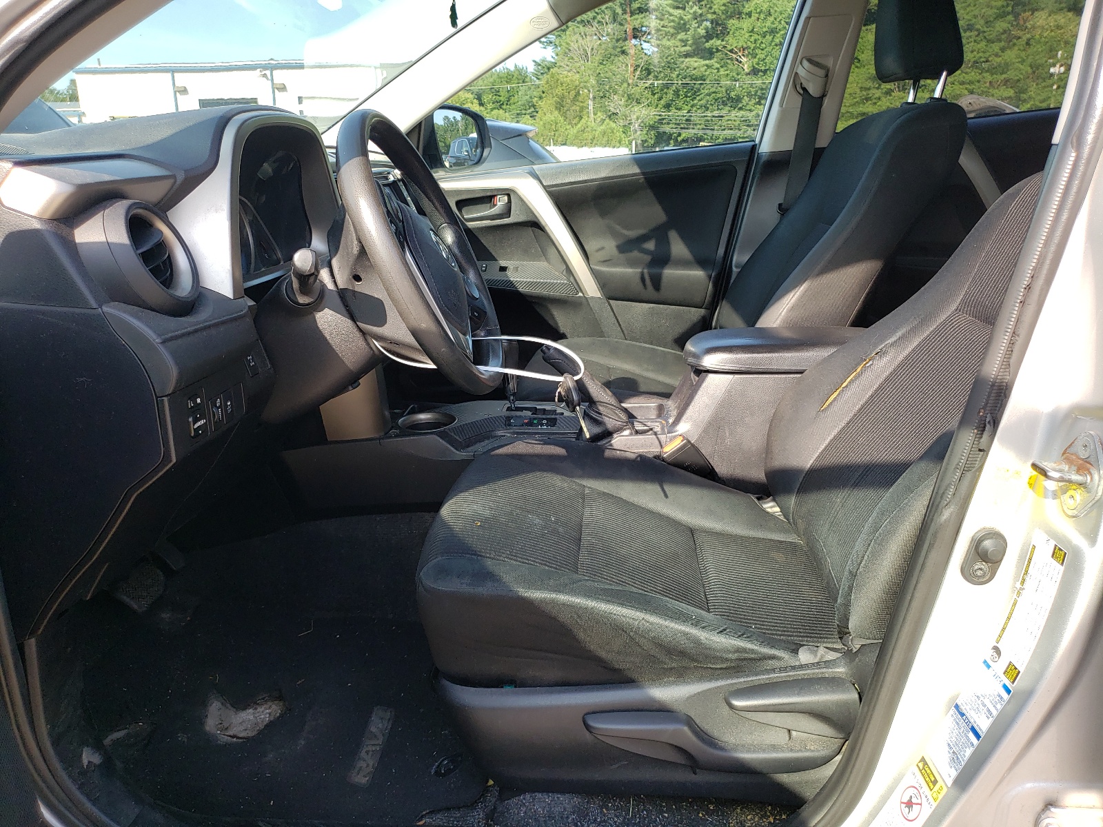 2T3BFREV8FW299290 2015 Toyota Rav4 Le