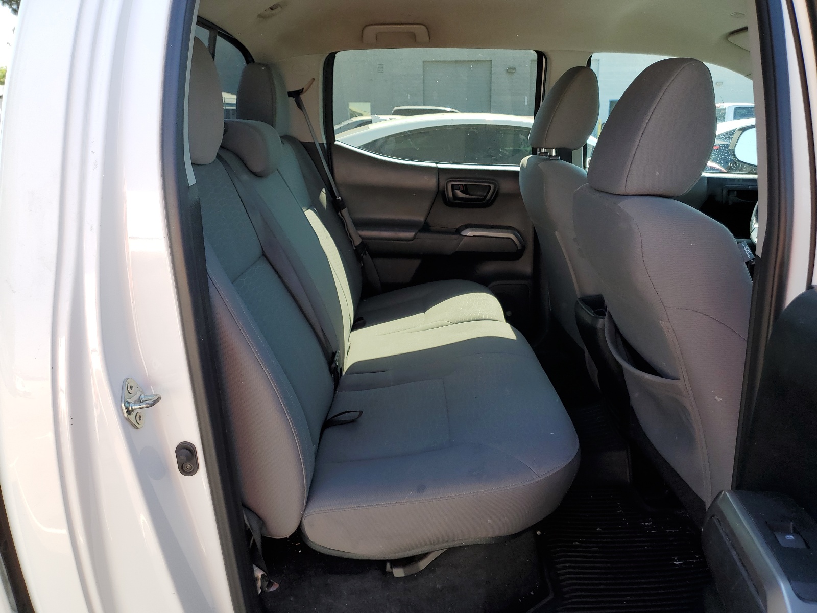 3TMBZ5DNXKM018331 2019 Toyota Tacoma Double Cab