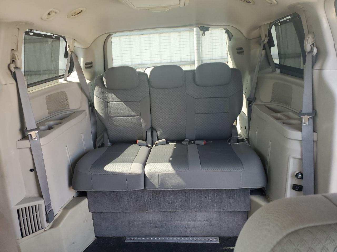 2010 Chrysler Town & Country Touring VIN: 2A4RR5D12AR149024 Lot: 64203764