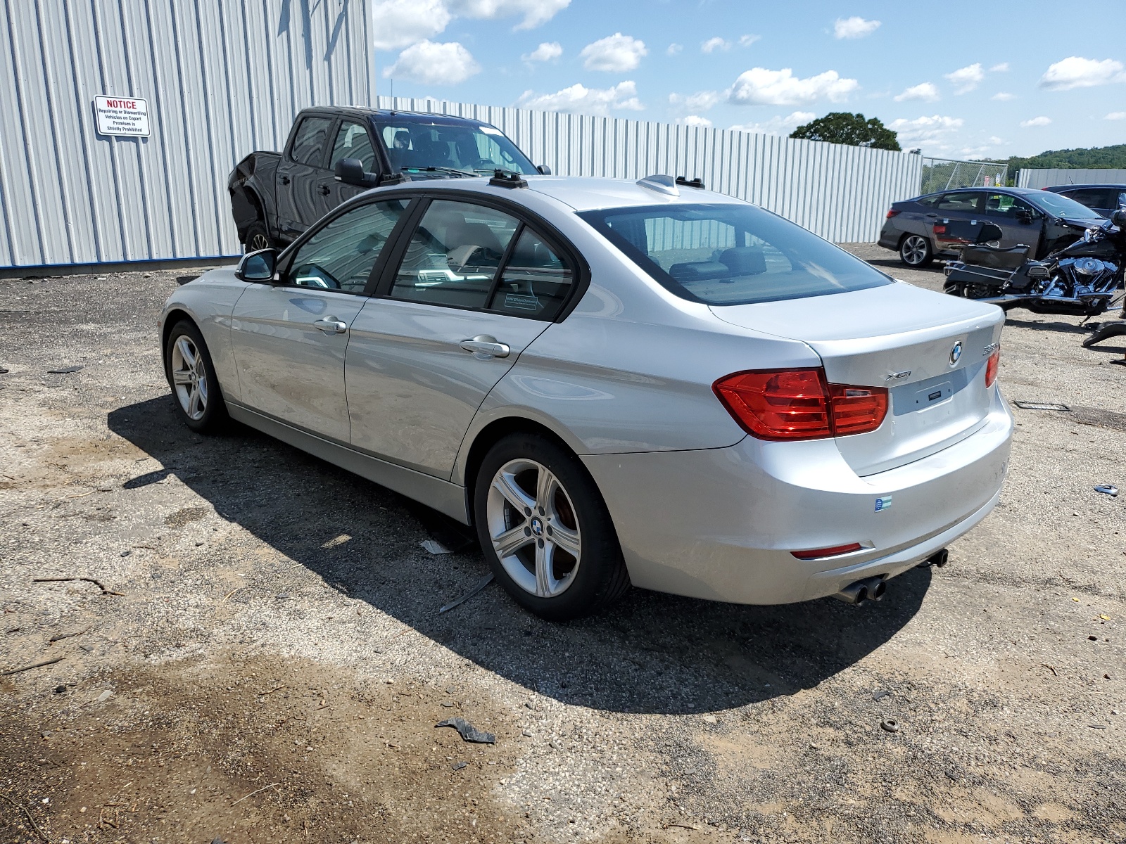 2013 BMW 328 Xi Sulev vin: WBA3B5C58DF593537