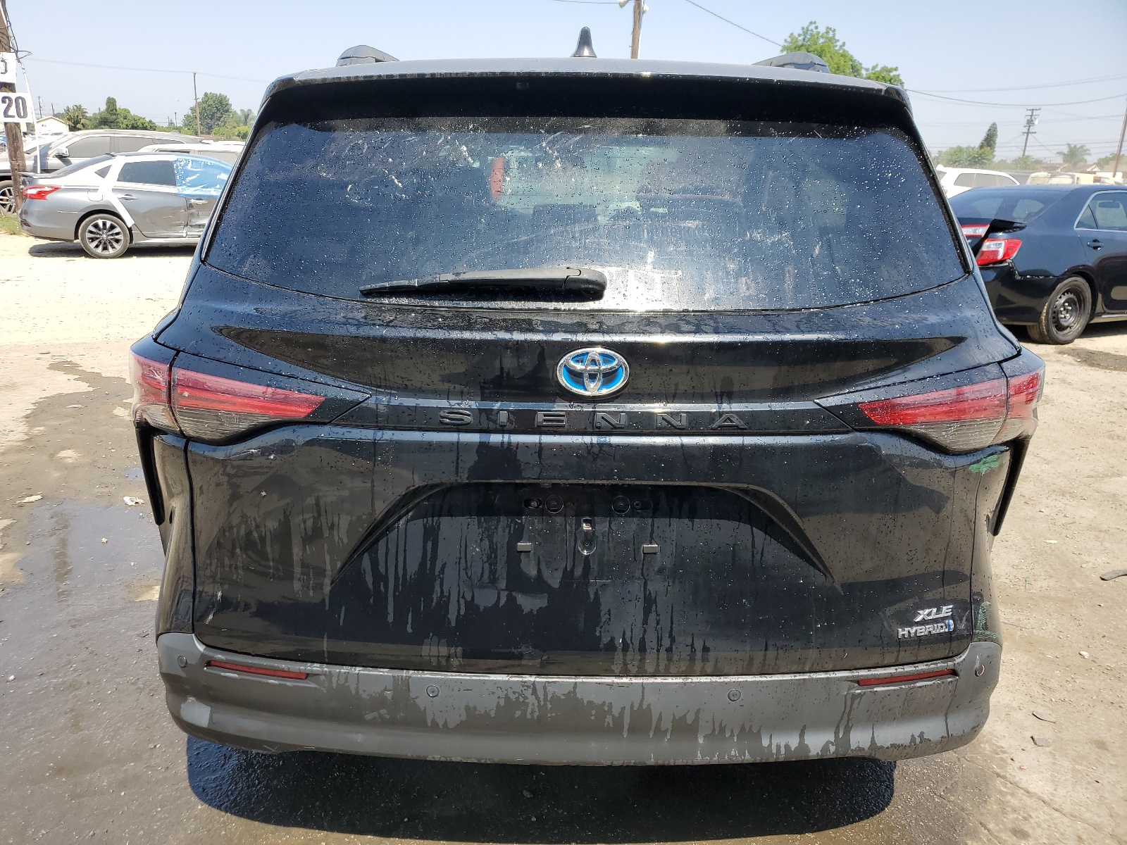 5TDYRKEC6NS103323 2022 Toyota Sienna Xle