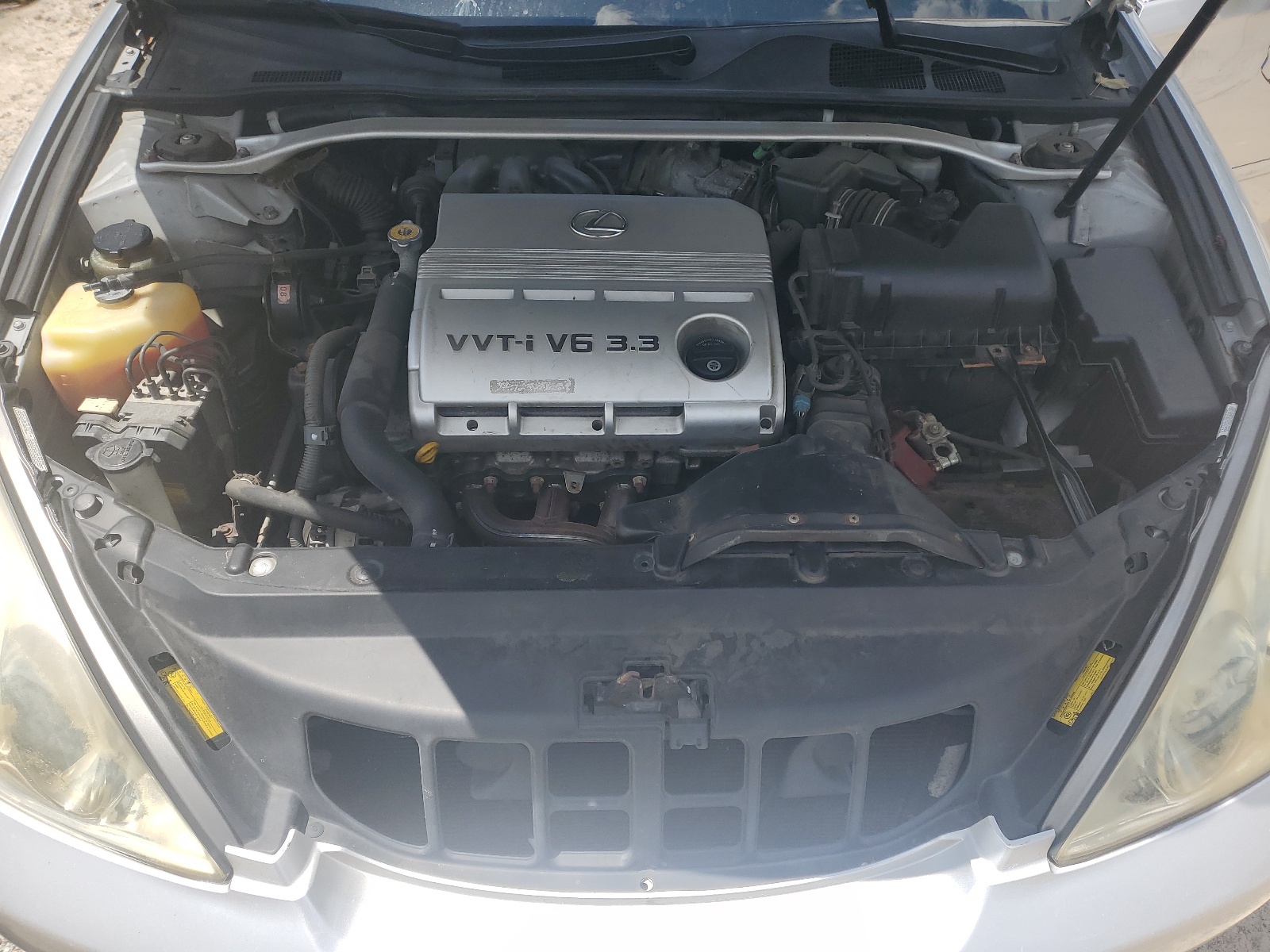 JTHBA30G755105115 2005 Lexus Es 330