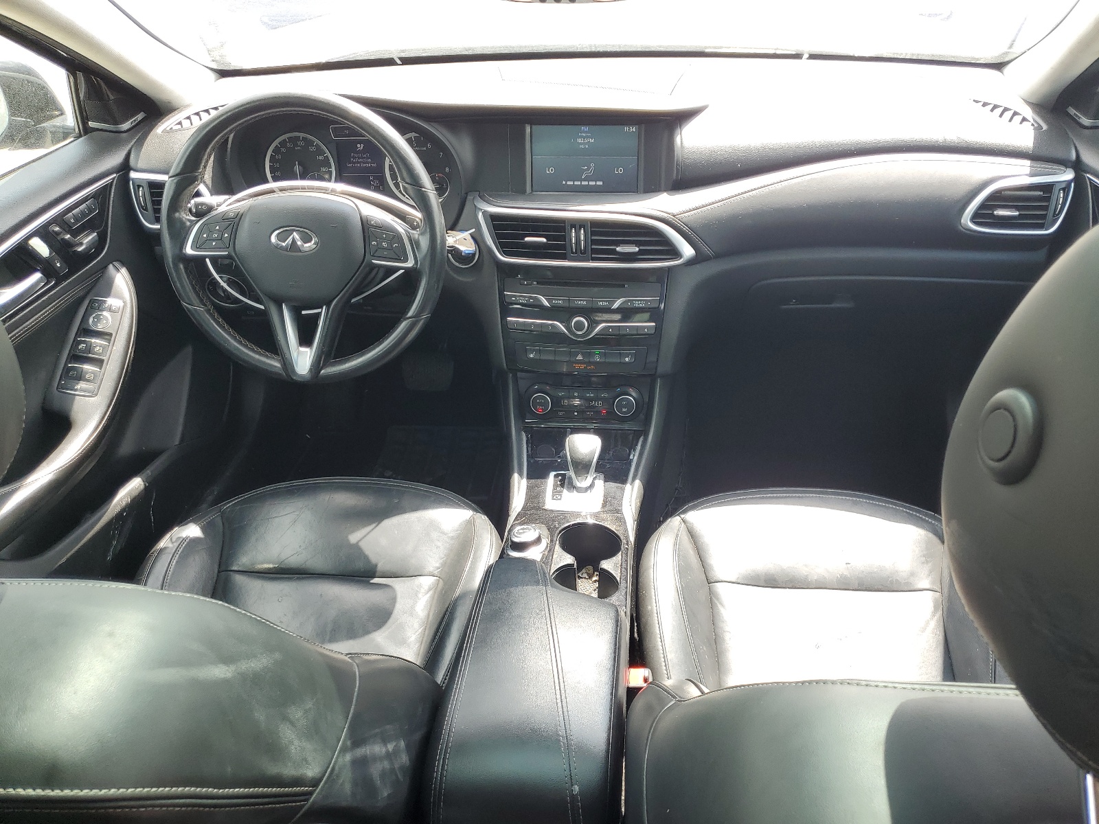 SJKCH5CR2HA021786 2017 Infiniti Qx30 Base