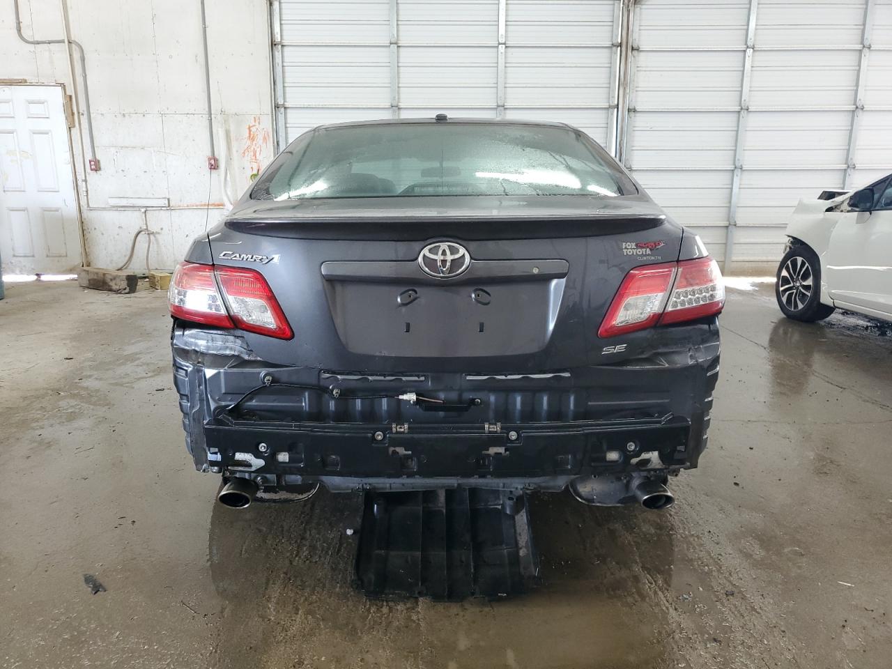 2011 Toyota Camry Base VIN: 4T1BF3EK2BU118948 Lot: 65275554