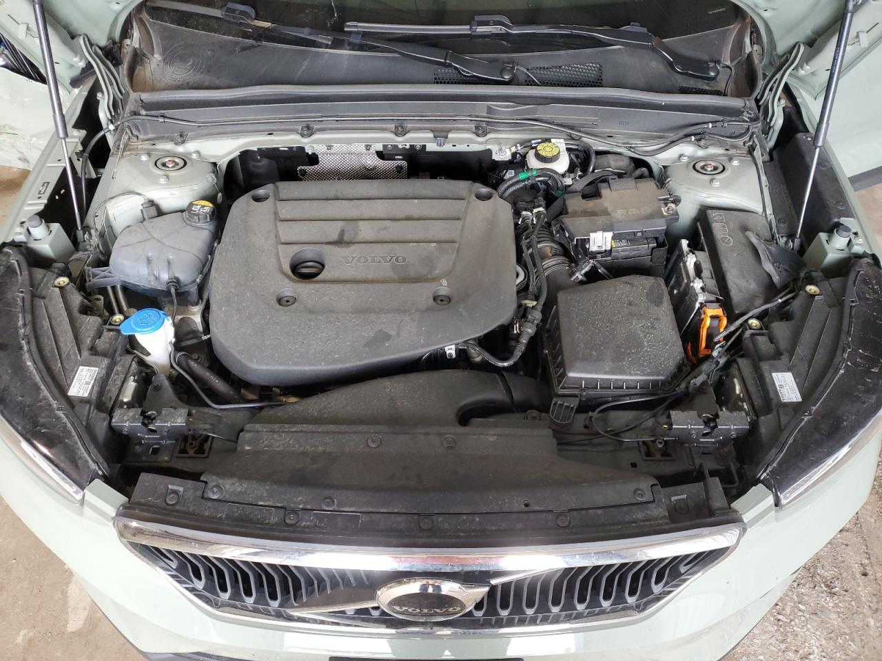 YV4L12UK0P2965728 2023 Volvo Xc40 Core