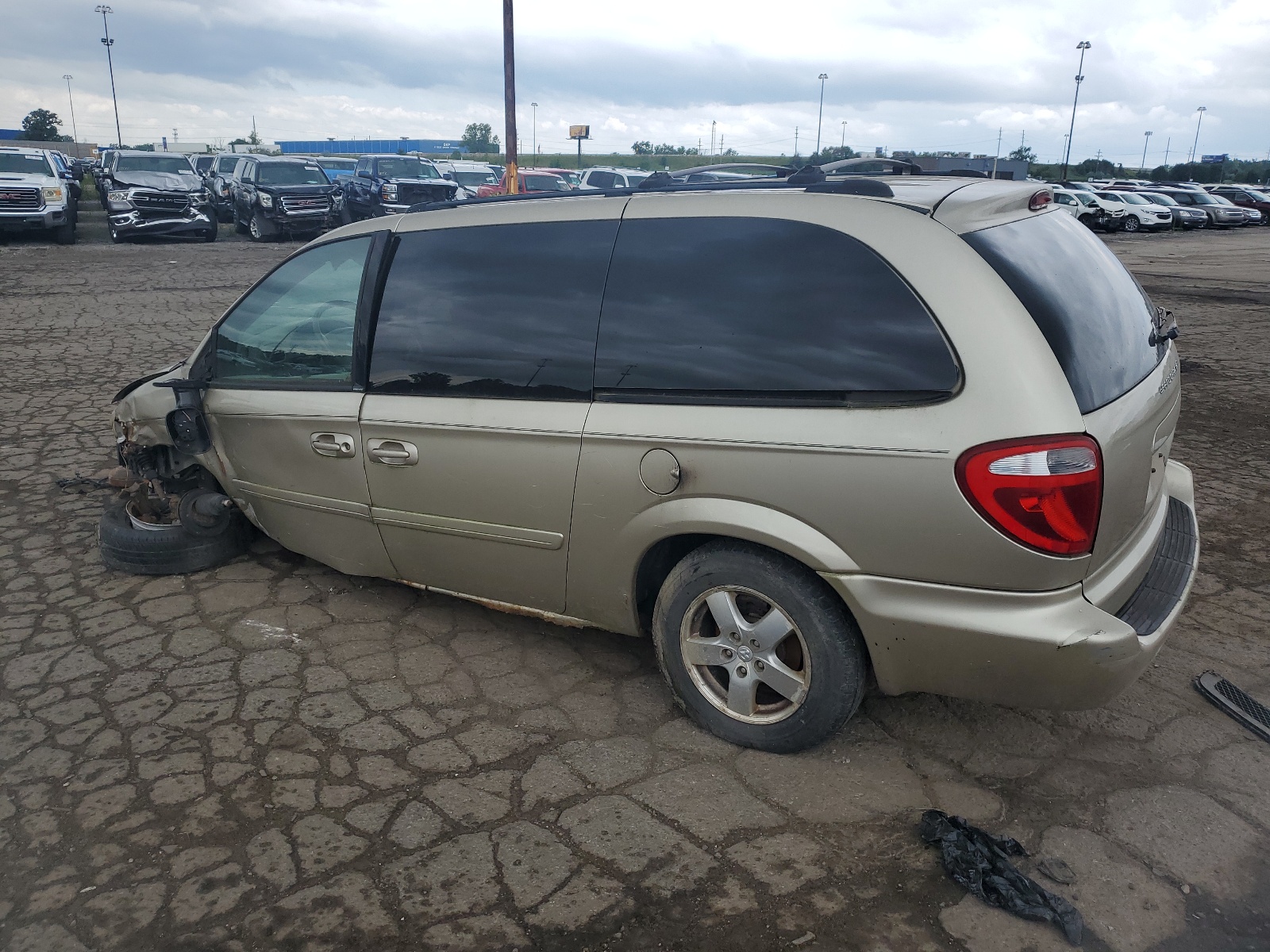 2D4GP44L15R600063 2005 Dodge Grand Caravan Sxt