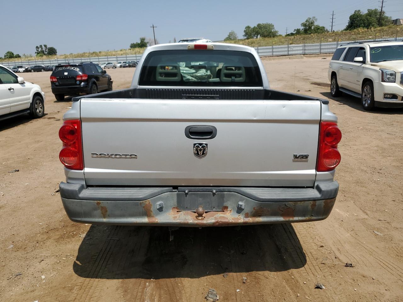 2005 Dodge Dakota Quad VIN: 1D7HW28N85S188152 Lot: 64519874