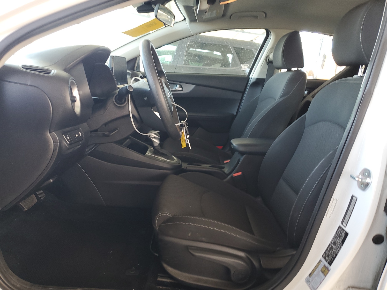 3KPF24AD4ME305110 2021 Kia Forte Fe