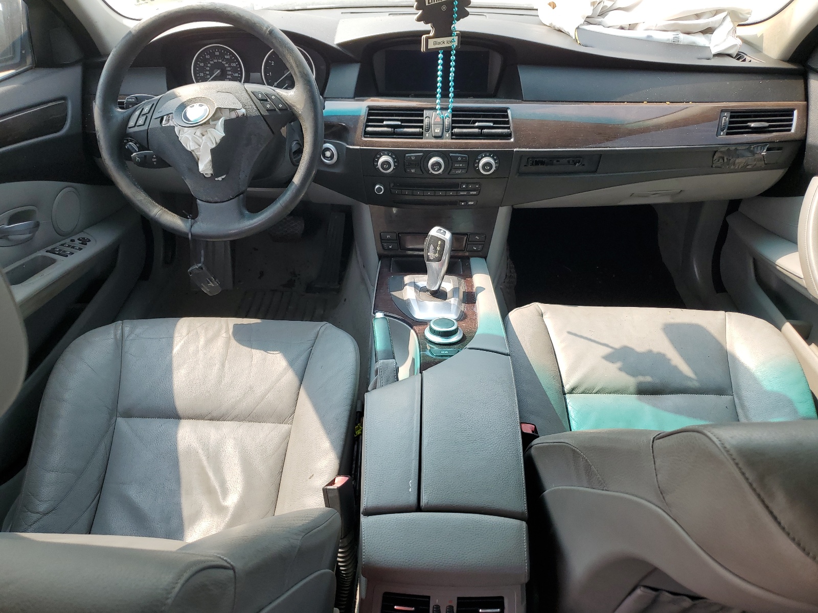 WBANV93508CZ65404 2008 BMW 535 Xi