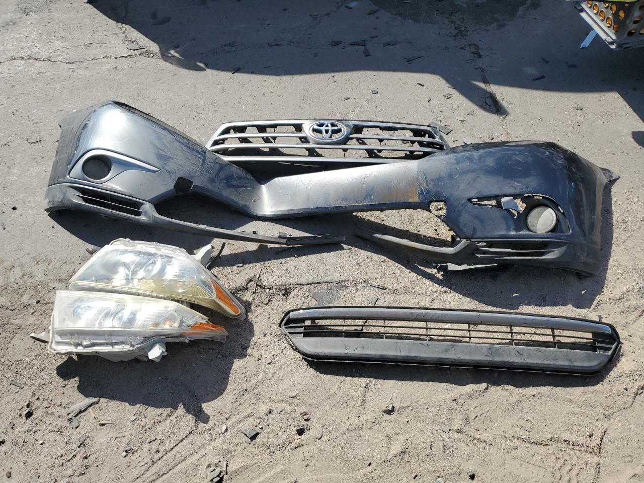 2011 Toyota Highlander Base VIN: 5TDZK3EHXBS049899 Lot: 66849474