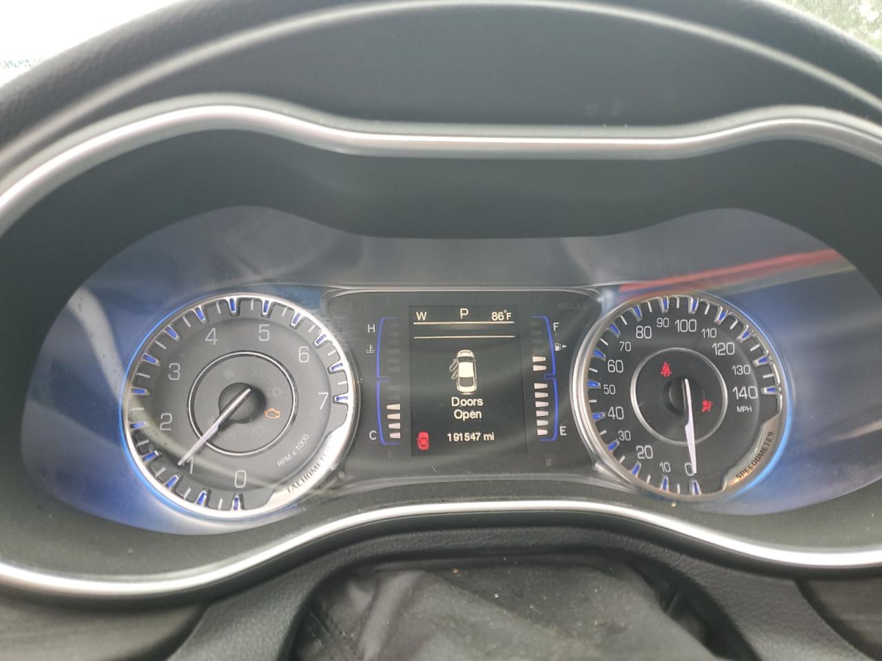 2015 Chrysler 200 Limited VIN: 1C3CCCAB9FN745013 Lot: 63802524