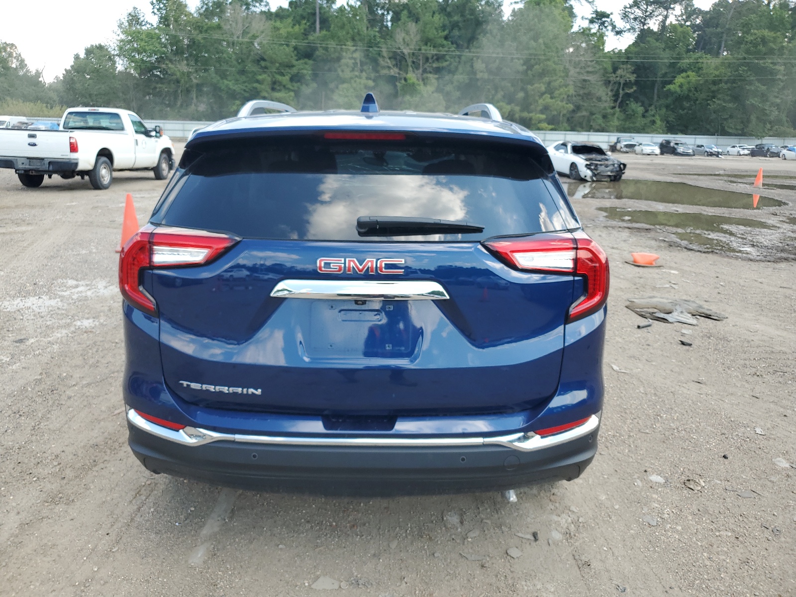 3GKALPEV8NL220851 2022 GMC Terrain Slt