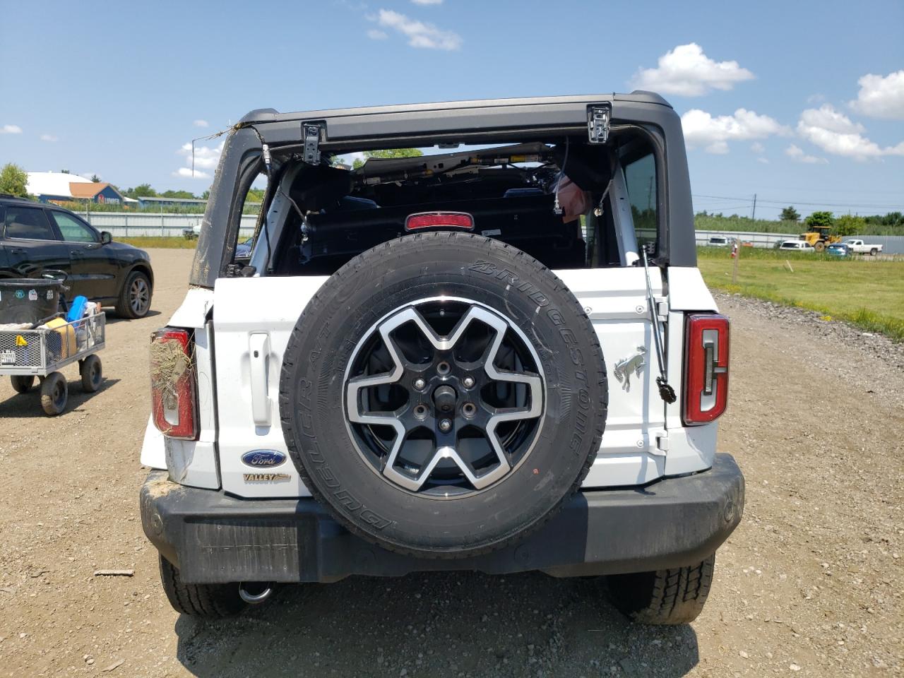 2023 Ford Bronco Base VIN: 1FMDE5BH3PLB95793 Lot: 64895674