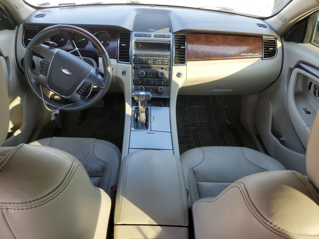 2010 Ford Taurus Limited VIN: 1FAHP2FW2AG105708 Lot: 59964544