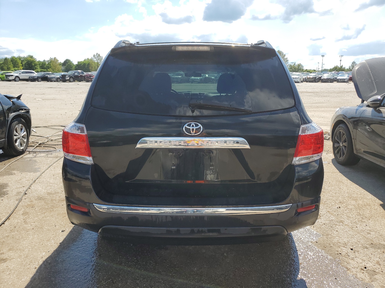 5TDZA3EHXCS017359 2012 Toyota Highlander Base