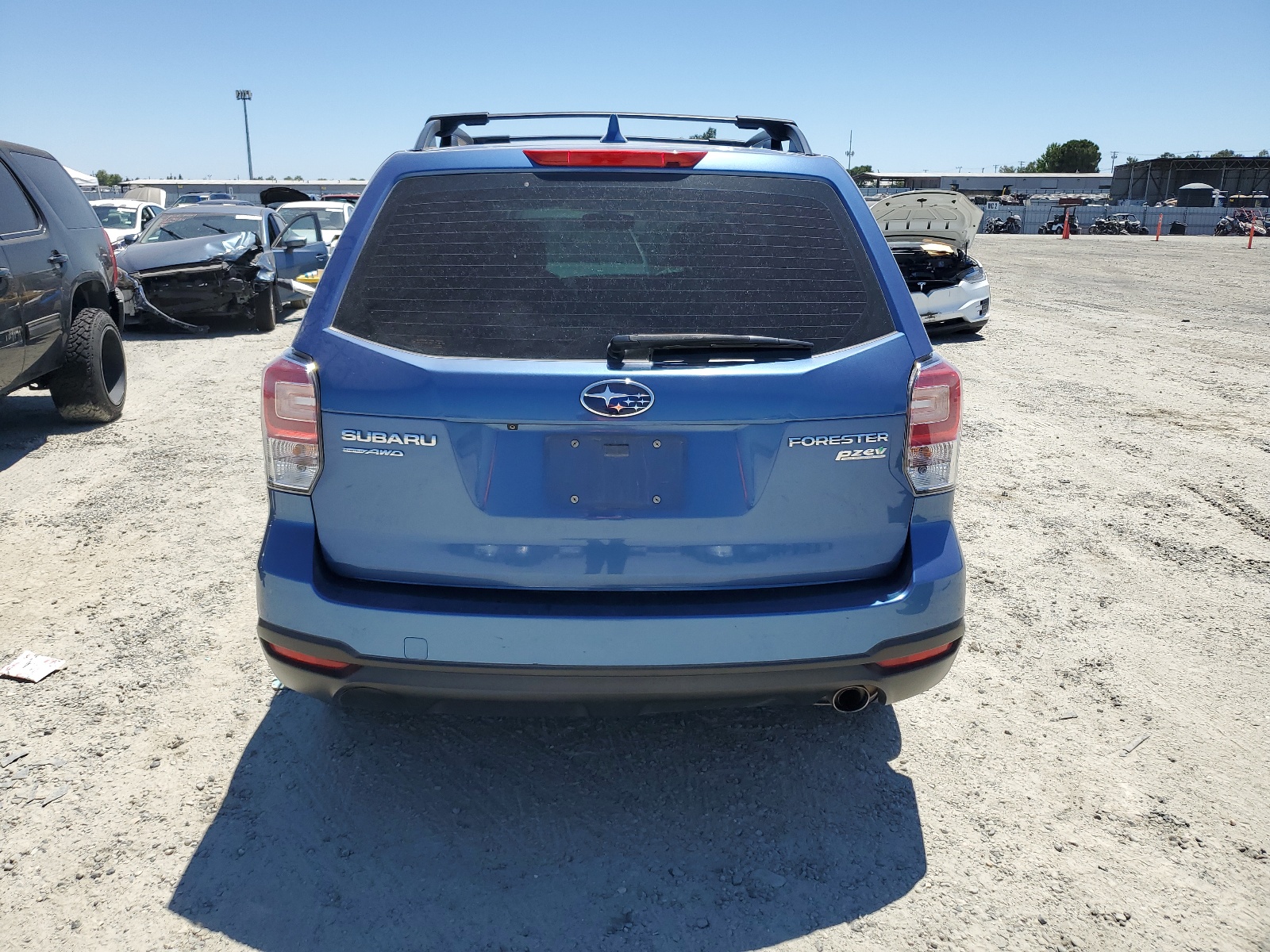 JF2SJABCXHH812567 2017 Subaru Forester 2.5I