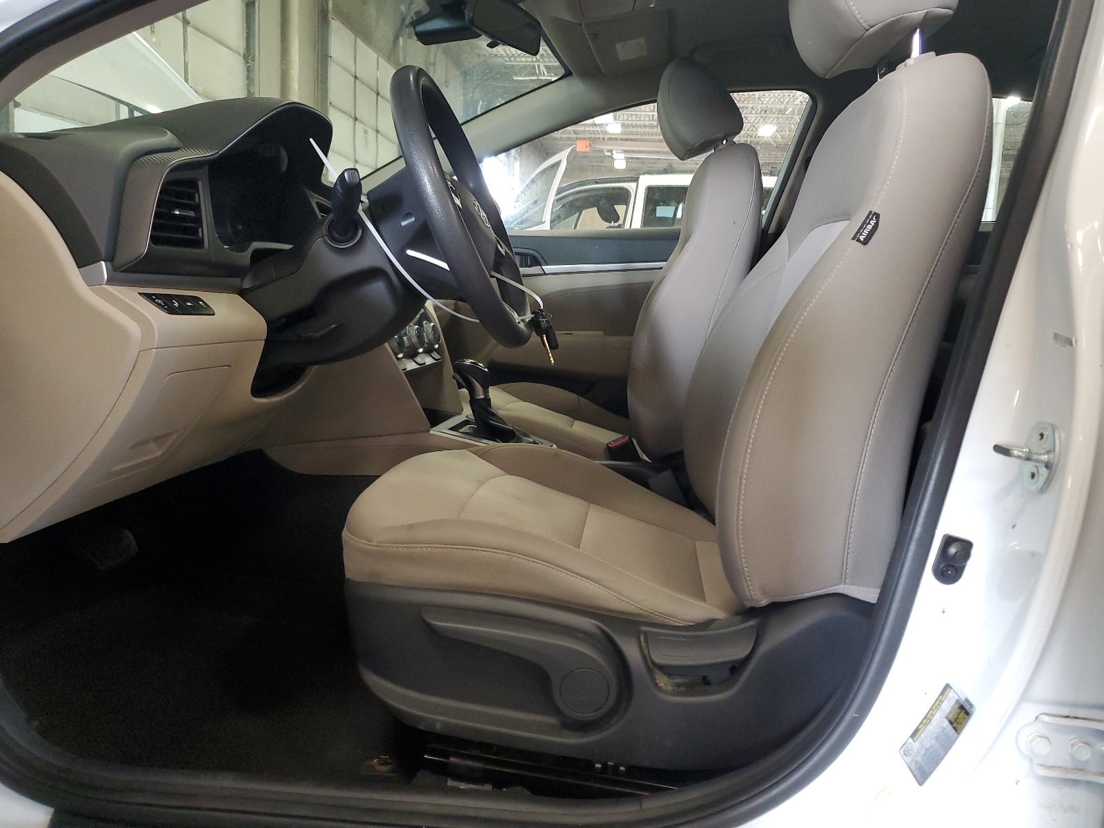 5NPD84LF0KH439898 2019 Hyundai Elantra Sel