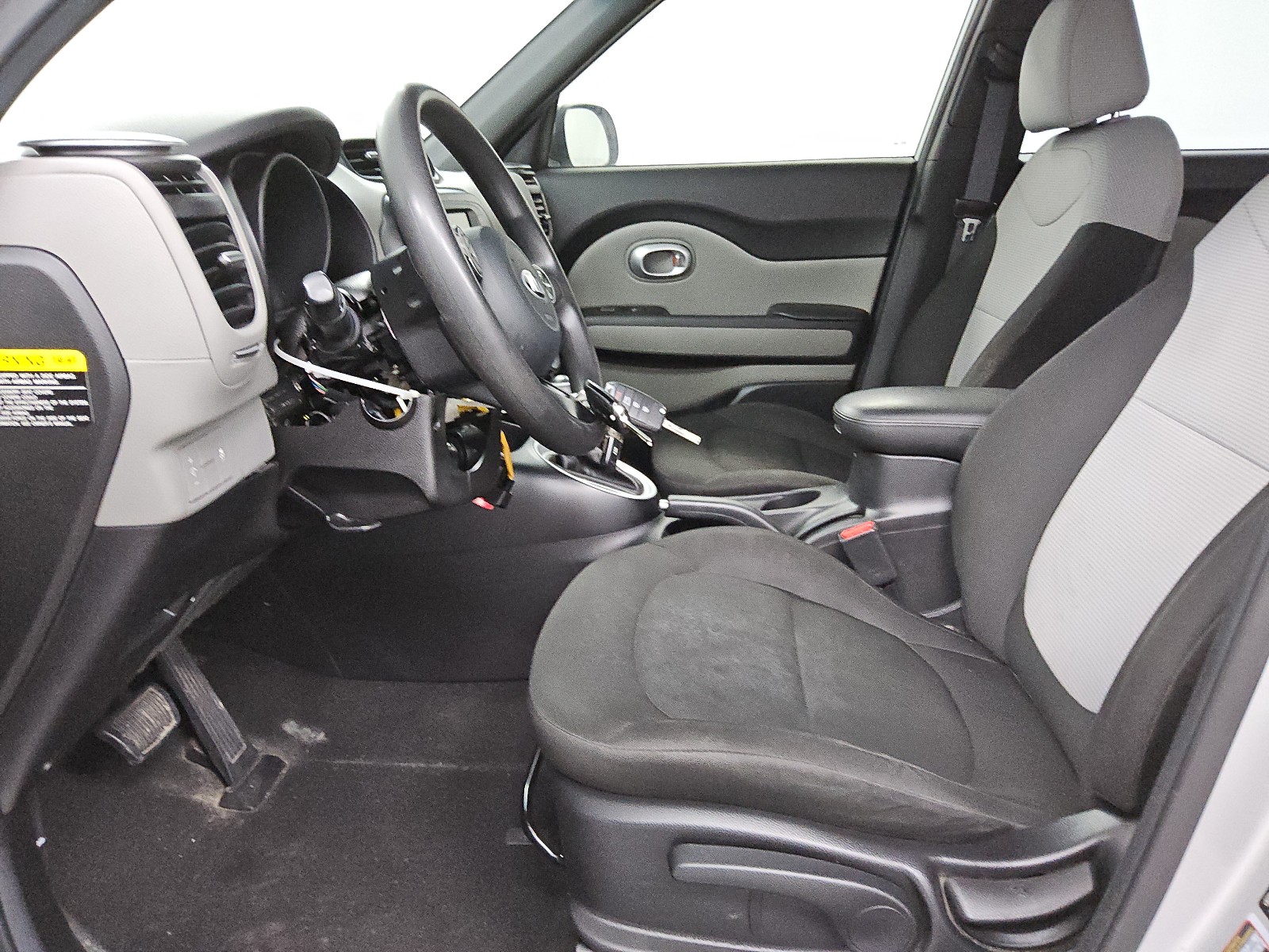 KNDJN2A2XH7413306 2017 Kia Soul