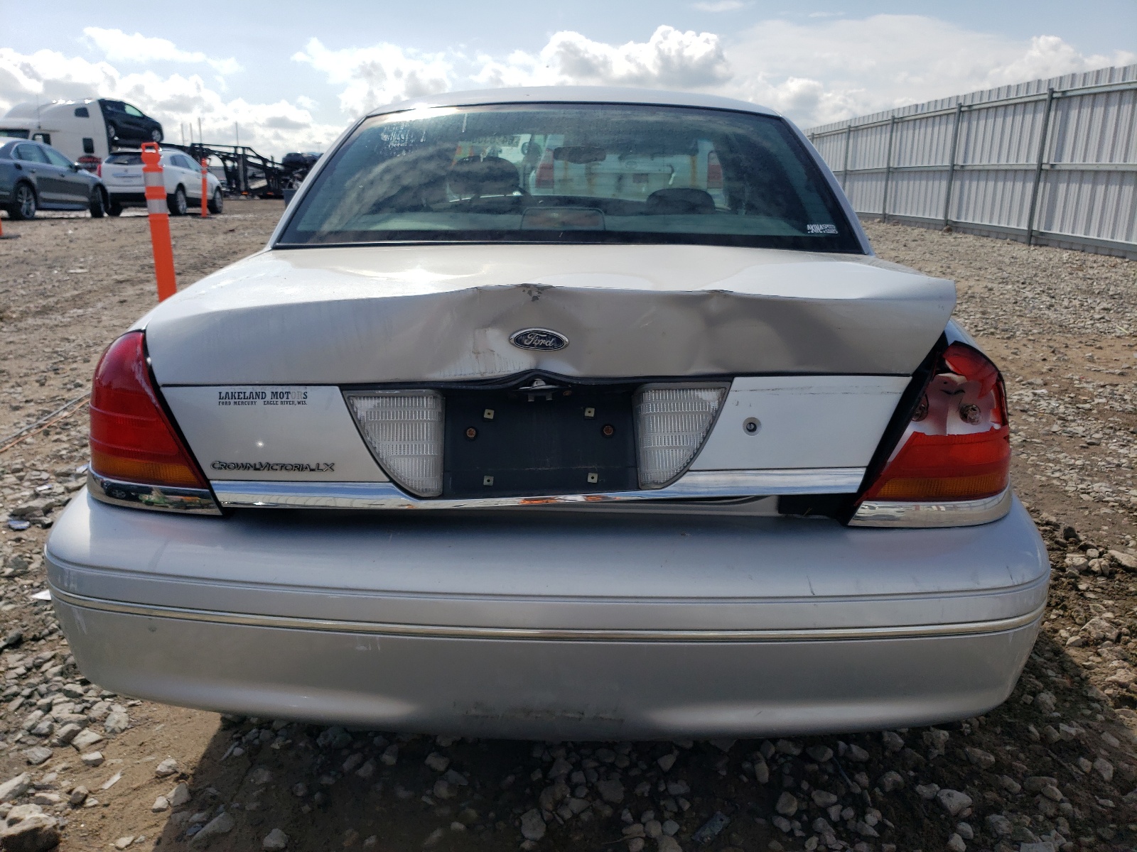 2FAFP74W1WX172681 1998 Ford Crown Victoria Lx