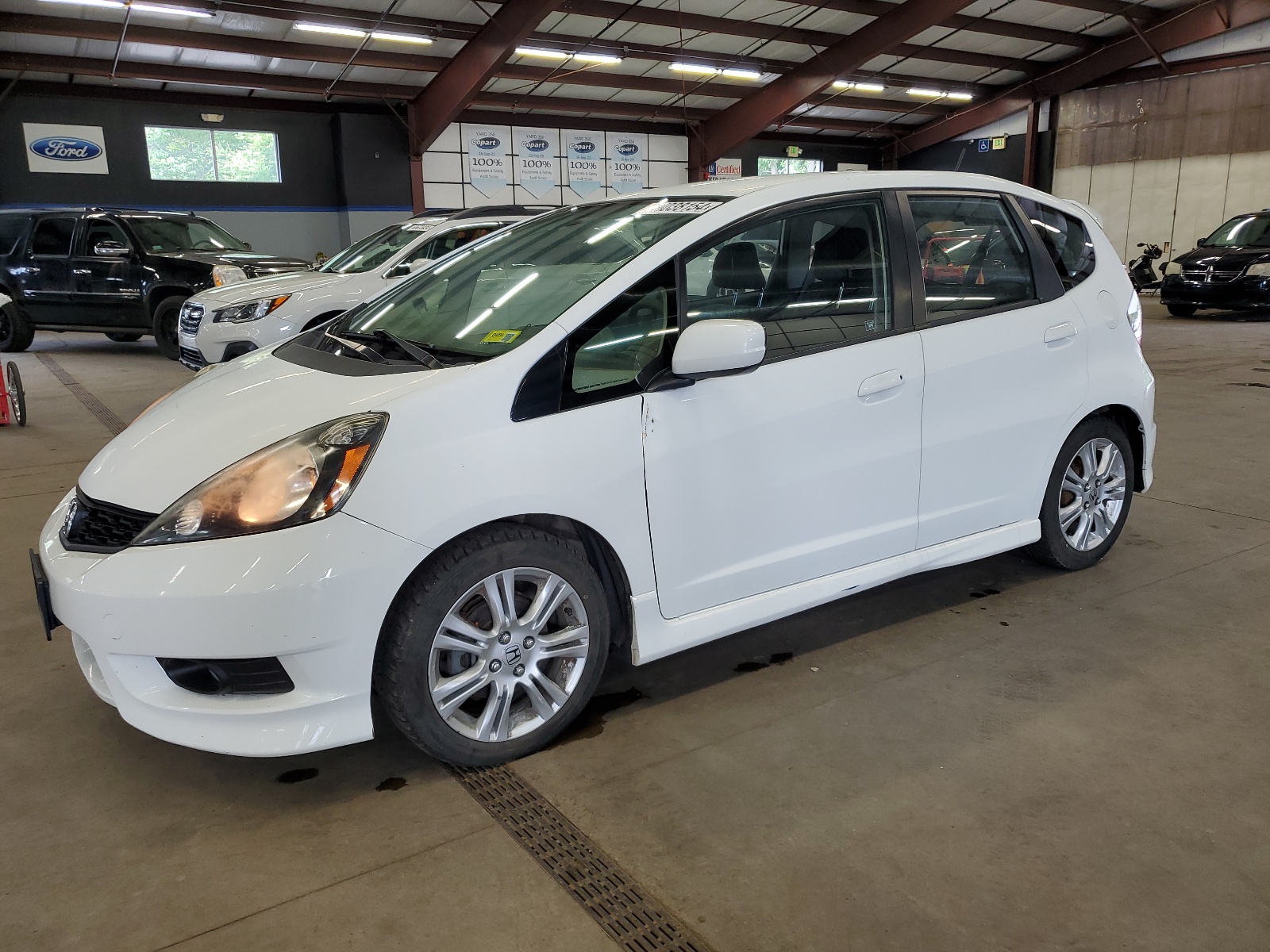 2013 Honda Fit Sport vin: JHMGE8H58DC077703