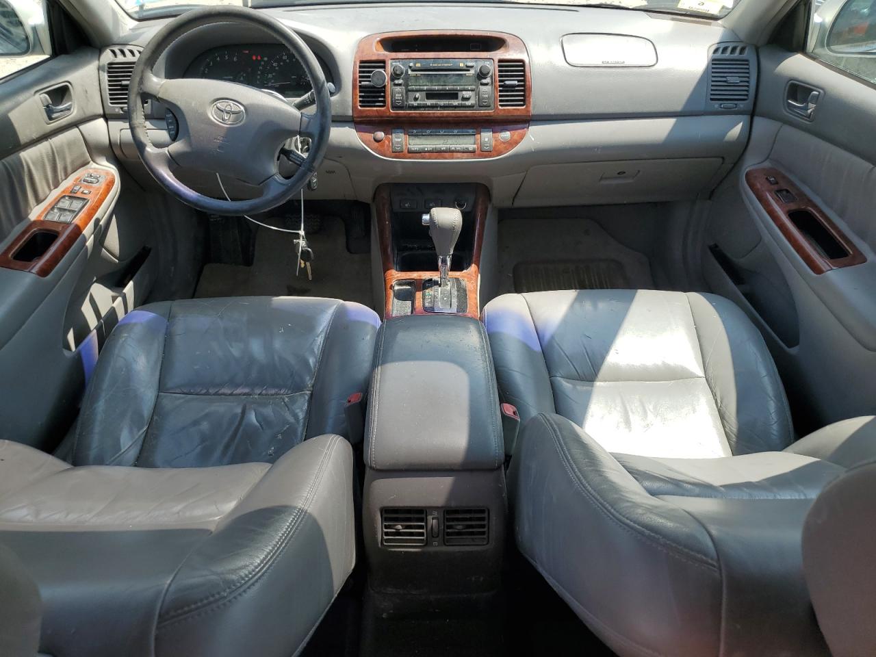 2004 Toyota Camry Le VIN: 4T1BE30K14U865633 Lot: 64986844