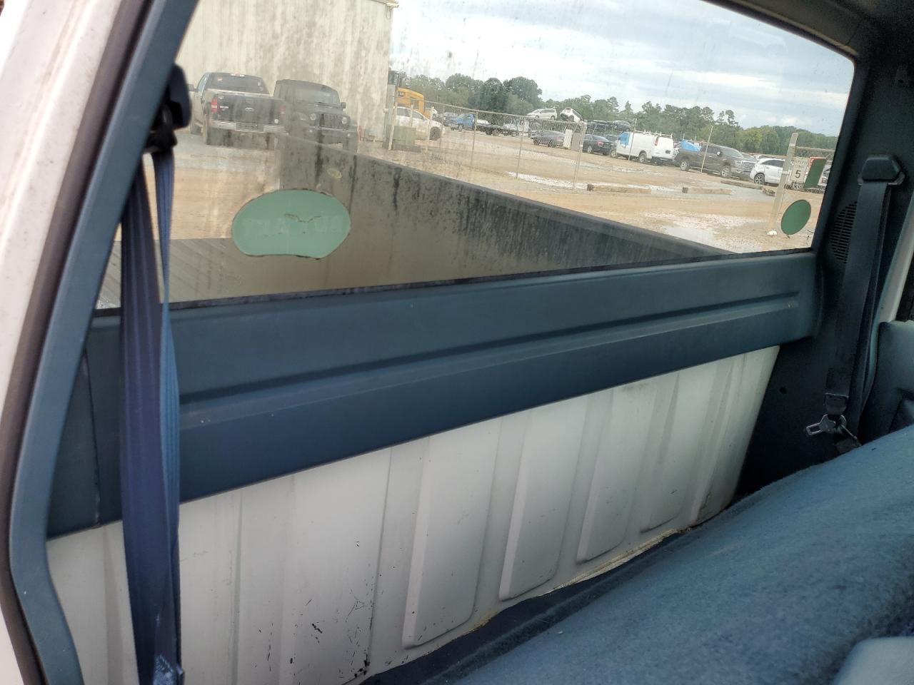 1994 Chevrolet Gmt-400 C1500 VIN: 1GCEC14H4RZ236047 Lot: 64445144